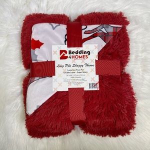 ✨SALE✨Red & White Reindeer Faux Fur Sherpa